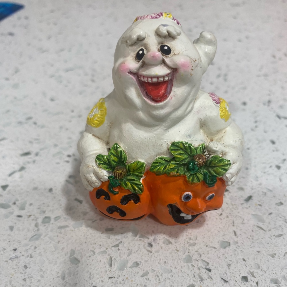 Vintage Halloween Ghost With Two Pumpkin Figurine 2”